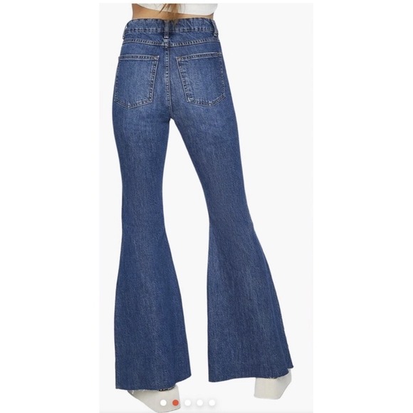 Forever 21 Blue Denim Flare Leg Jeans Daisies-High Rise Size 29 60's - Picture 2 of 16